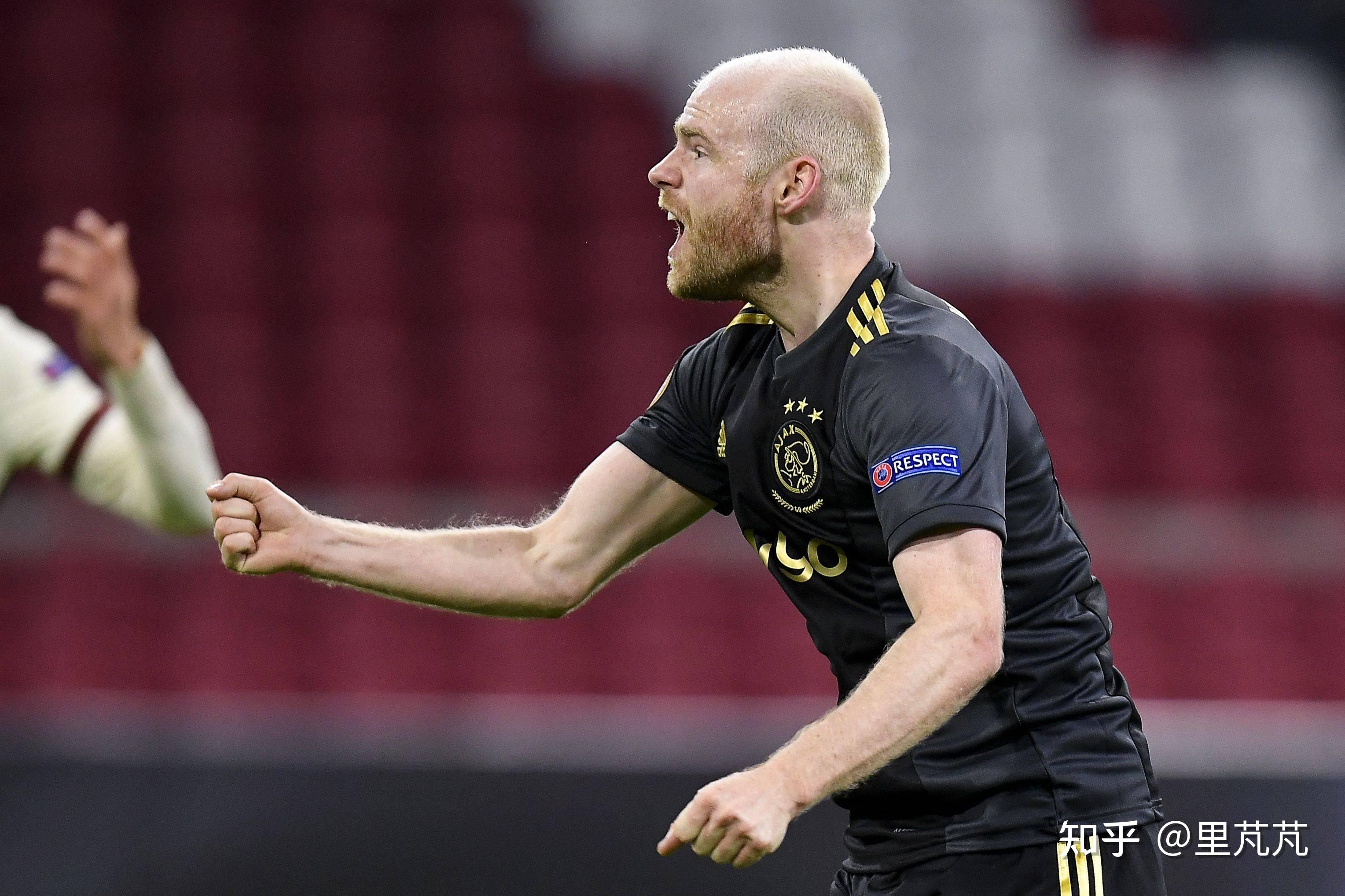 Kaiyun中国官网-波尔图止住颓势备战法甲罗马围绕意甲遗憾出局，这一次真的风云突变阿贾克斯转会期远射贴柱(昨天葡国民与波尔图比赛腰斩)